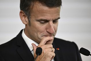 Macron dénonce l'"arrogance" du RN qui se partage déjà les postes
